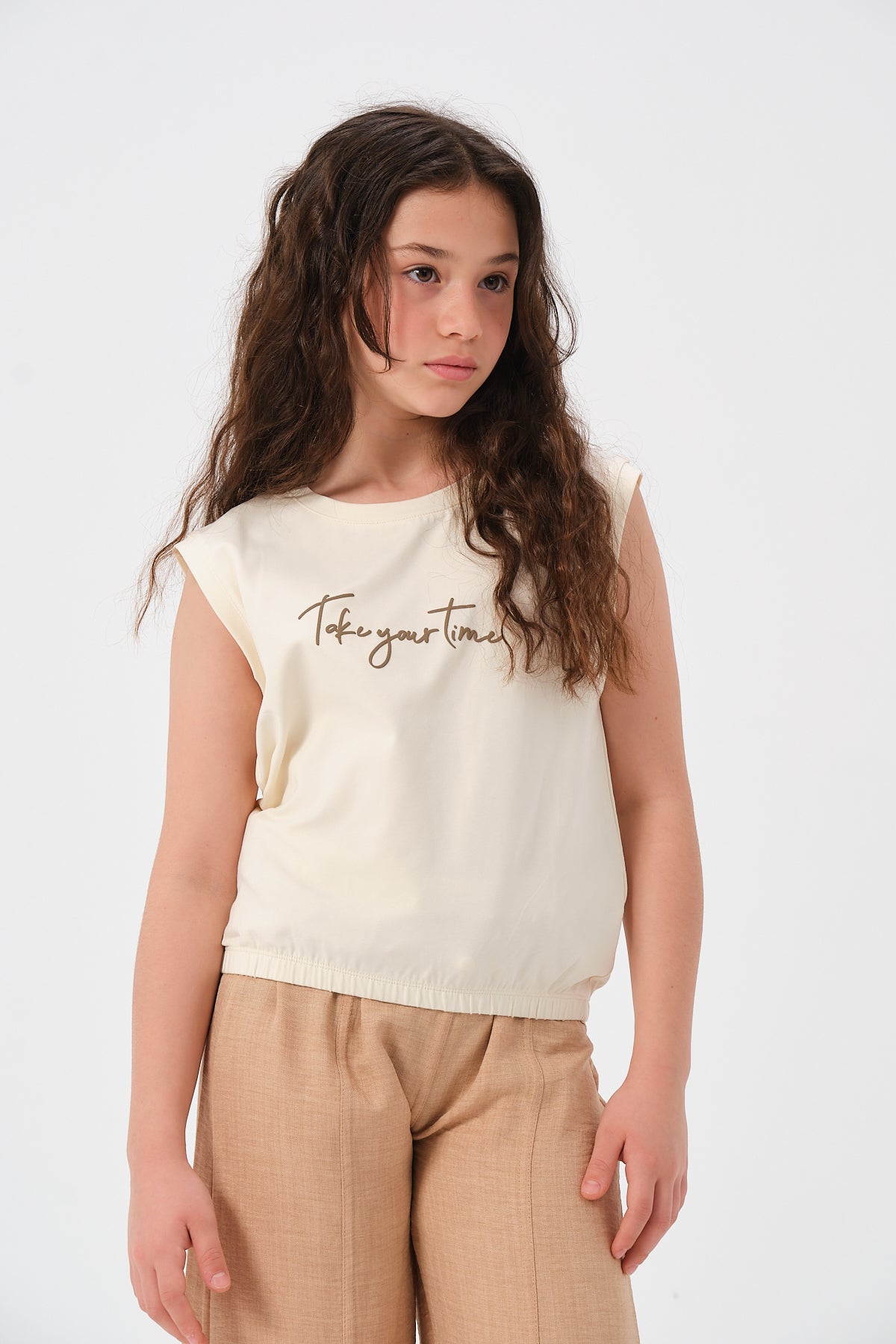 GENC KIZ COCUK BASKILI KOLSUZ T-SHIRT