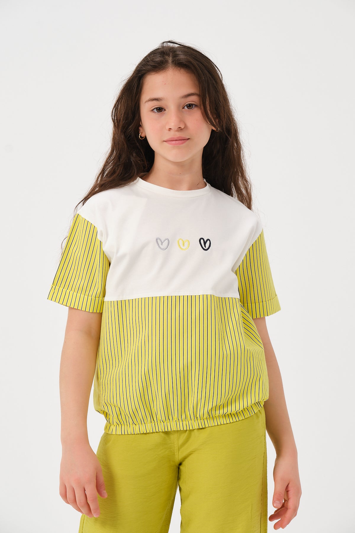 GENC KIZ COCUK KALP NAKISLI GARNILI T-SHIRT