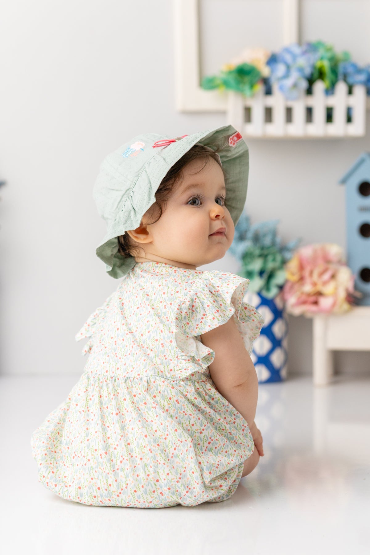 Kız Bebek Çiçek Desenli Kısa Tulum