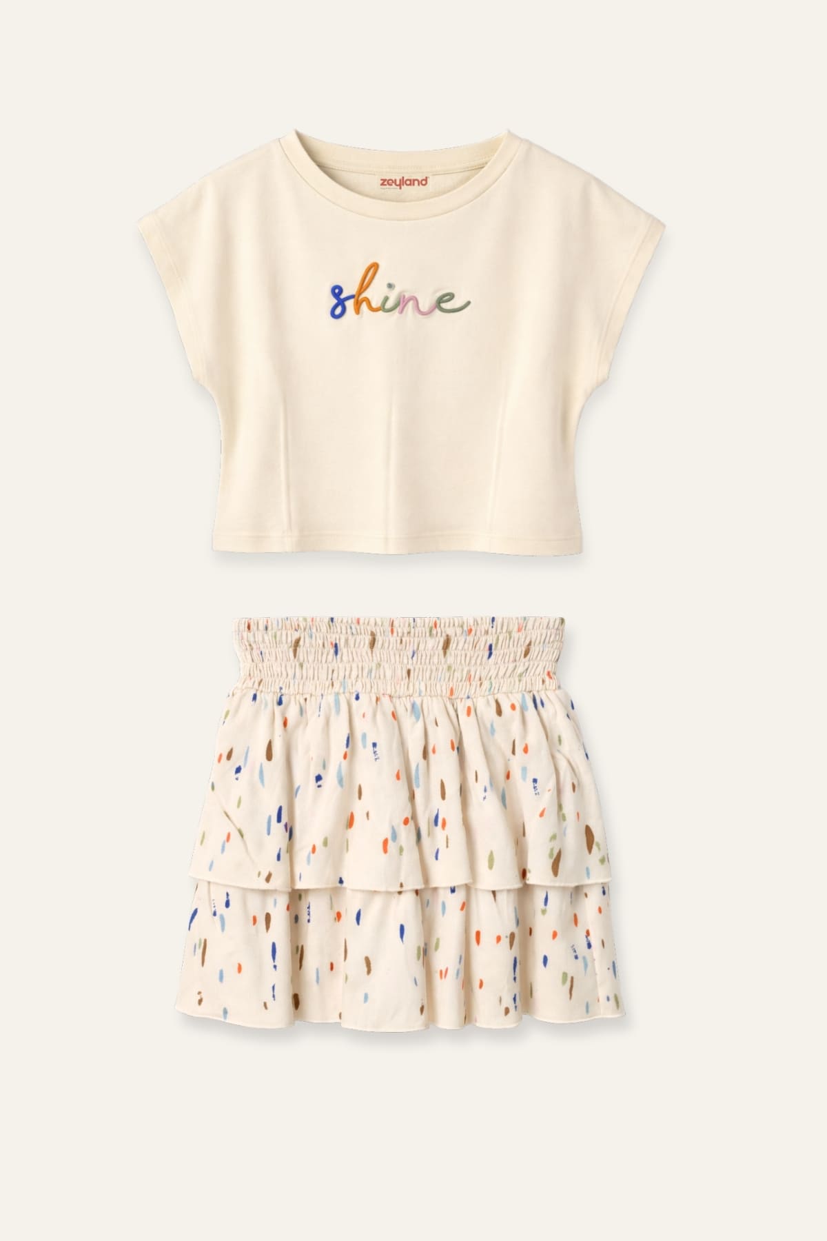 Kız Çocuk Nakışlı T-shirt ve Etek Takım