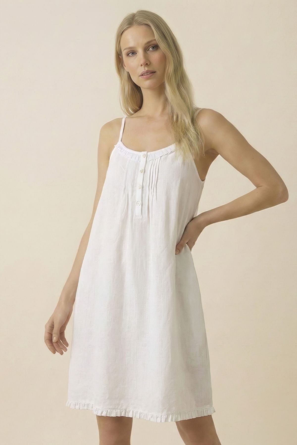 Askılı Nervürlü  Fırfır Detaylı Elbise