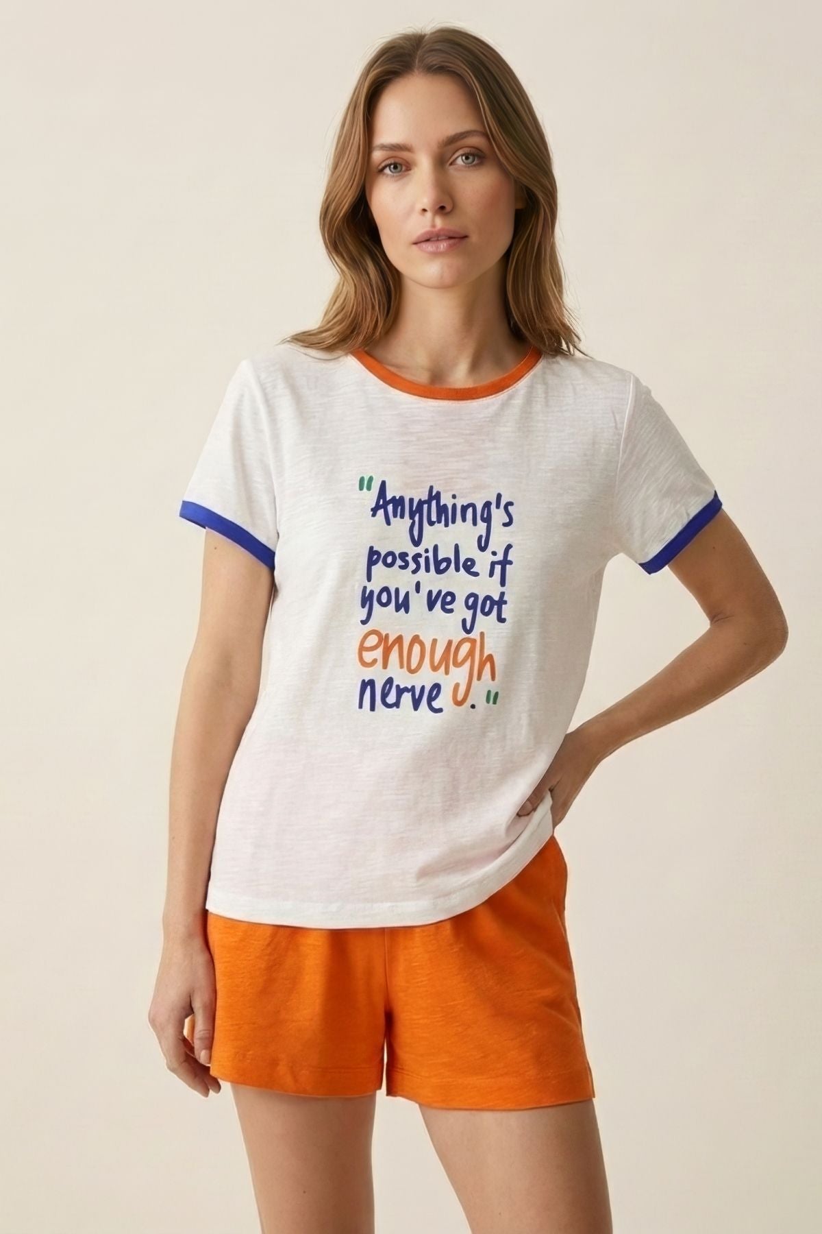 Kadın Baskılı T-shirt ve Şort Takım