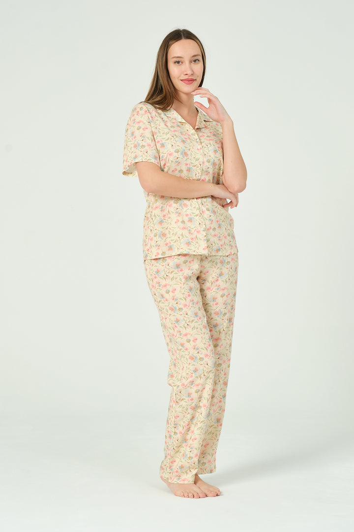 Kadın  Karışık Çiçek Desenli Pijama Takımı