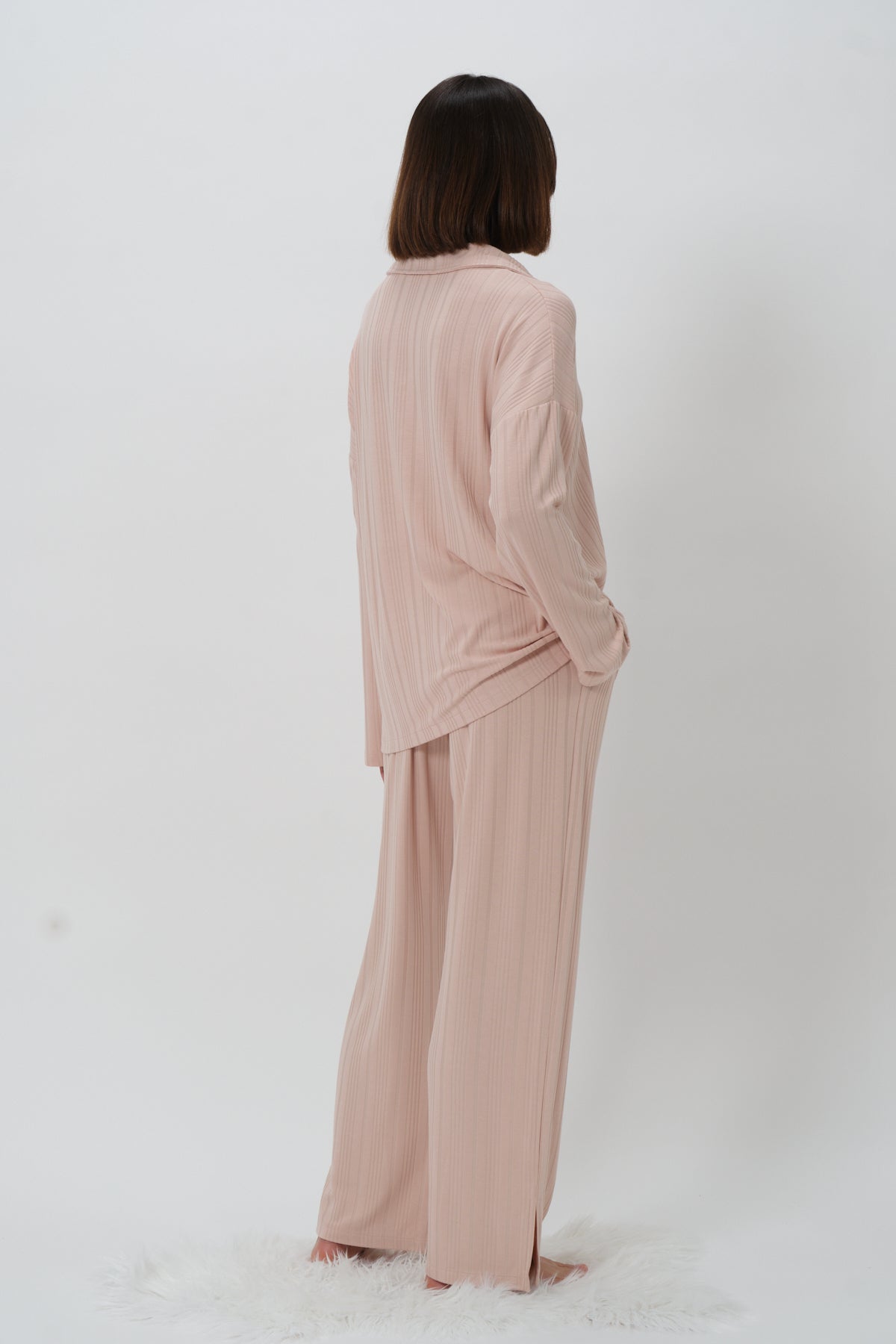 Kadın Yaka Detaylı Pijama Takımı