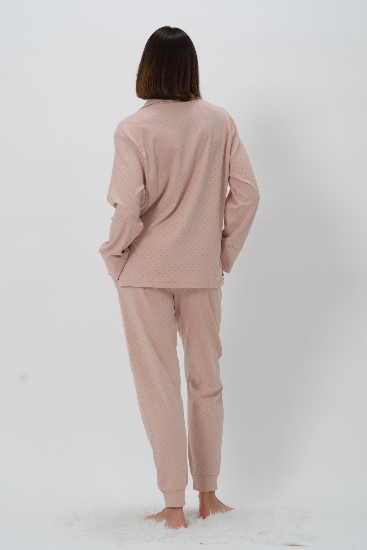 Kadın Puantiyeli V Yaka Pijama Takımı