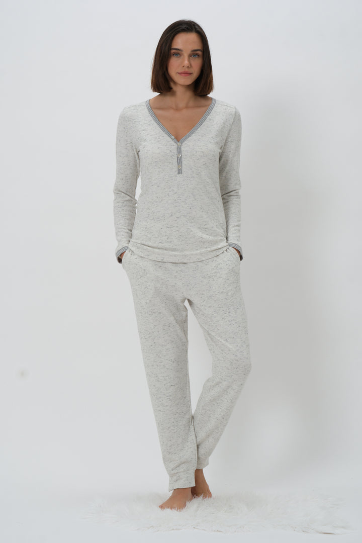 Kadın Biyeli Düğmeli Pijama Takımı