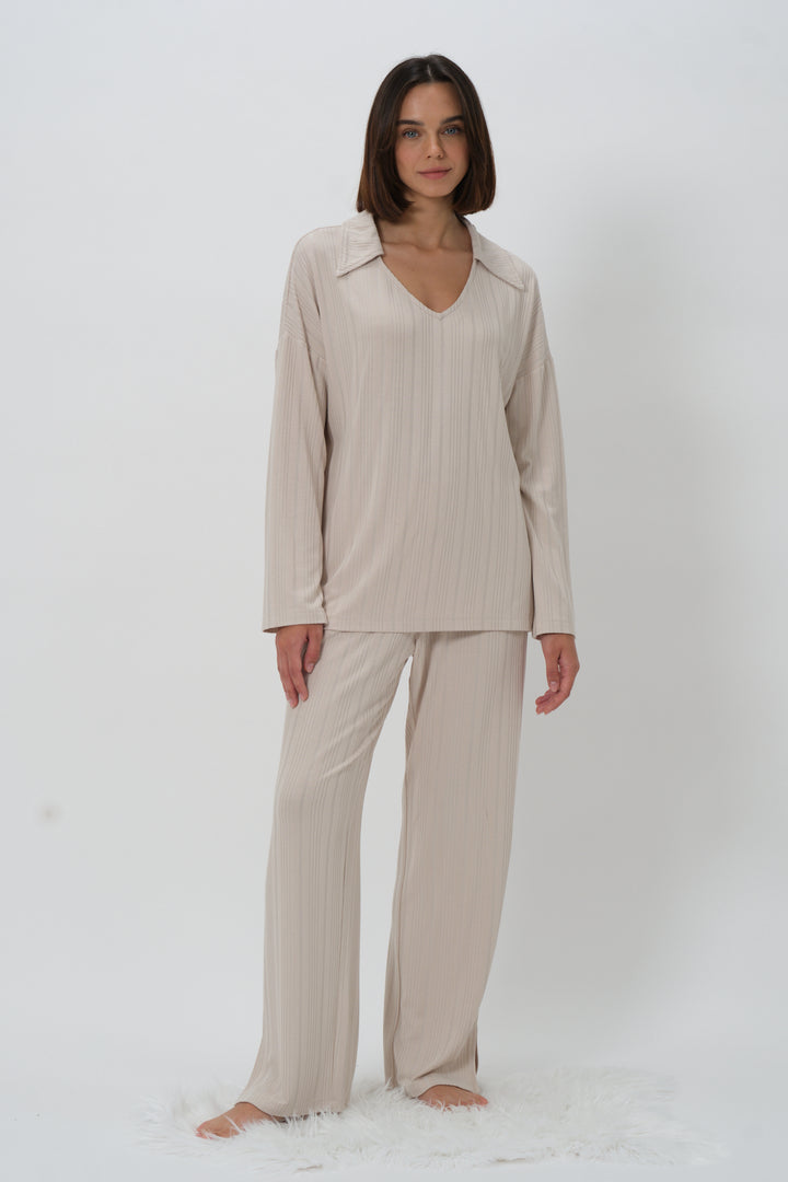 Kadın Yaka Detaylı Pijama Takımı